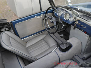 Image 32/44 de Innocenti Spider S (1963)