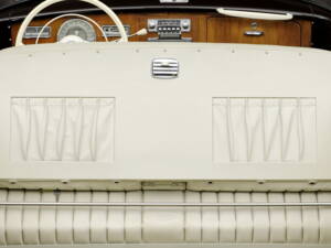 Bild 20/31 von BMW 502 - 3,2 Liter Super (1960)