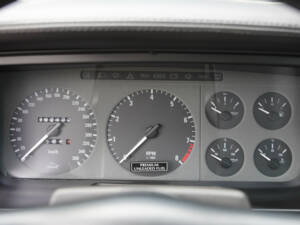 Image 49/50 of Jaguar XJ 220 (1993)