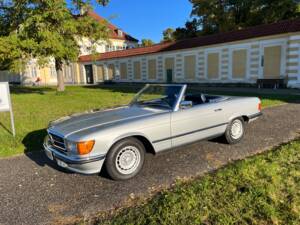 Bild 17/99 von Mercedes-Benz 280 SL (1984)