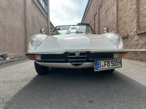 Image 2/63 of Alfa Romeo Spider 1300 Junior (1970)