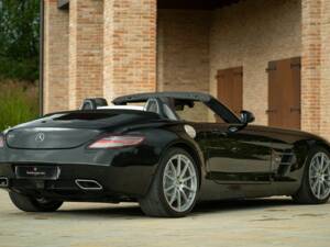 Image 13/50 de Mercedes-Benz SLS AMG Roadster (2011)