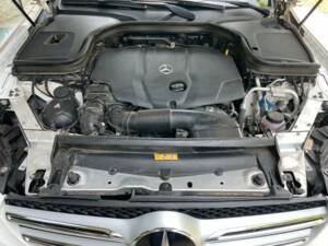 Afbeelding 17/18 van Mercedes-Benz GLC 220 d 4MATIC (2016)