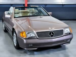 Afbeelding 4/7 van Mercedes-Benz 300 SL (1993)