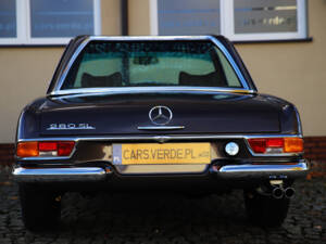 Image 31/39 de Mercedes-Benz 280 SL (1970)