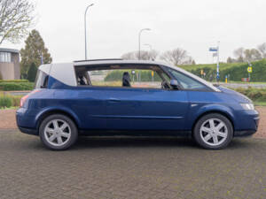 Imagen 2/6 de Renault Avantime 3.0 V6 (2002)