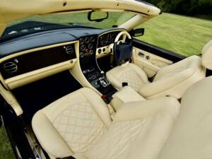 Bild 33/50 von Bentley Azure Mulliner (2003)