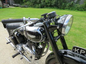 Image 21/46 de Triumph DUMMY (1946)