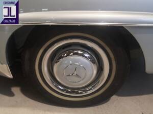 Image 15/42 of Mercedes-Benz 190 SL (1956)