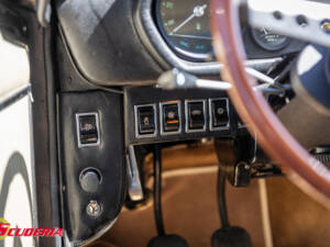 Image 27/30 of Maserati Indy 4200 (1970)