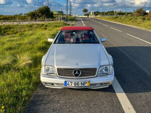 Image 2/23 of Mercedes-Benz SL 320 (1996)
