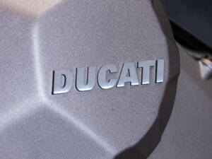 Image 42/50 of Ducati DUMMY (2019)