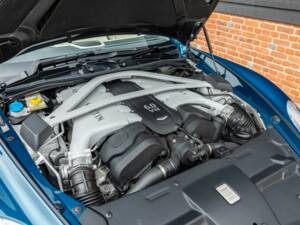 Bild 9/50 von Aston Martin Vanquish Volante (2014)