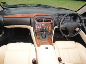 Bild 15/30 von Aston Martin DB 7 Vantage Volante (2003)