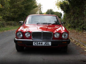 Image 2/20 de Jaguar Sovereign 2.9 (1986)