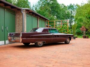 Bild 19/200 von Cadillac Coupe DeVille (1968)