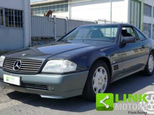 Afbeelding 4/10 van Mercedes-Benz SL 280 (1994)