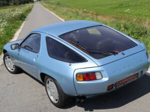 Image 27/42 de Porsche 928 (1979)