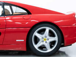 Imagen 5/39 de Ferrari F 355 Berlinetta (1997)