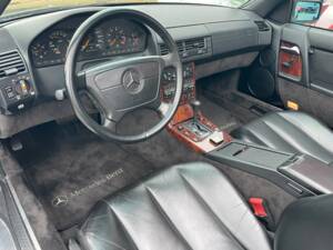 Image 14/20 de Mercedes-Benz 500 SL (1992)