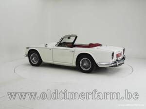 Immagine 4/15 di Triumph TR 4A (1966)