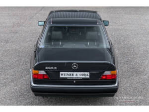 Bild 3/34 von Mercedes-Benz 500 E (1992)