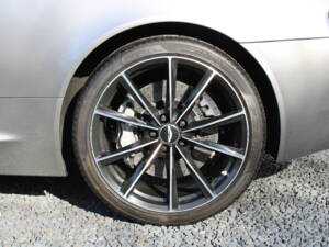 Bild 9/47 von Aston Martin DB 9 GT &quot;Bond Edition&quot; (2015)