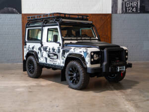 Bild 1/30 von Land Rover Defender 90 Works V8 (2012)