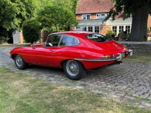Bild 21/30 von Jaguar E-Type 4.2 (1966)