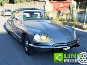 Image 1/7 of Citroën DS 20 A (1969)