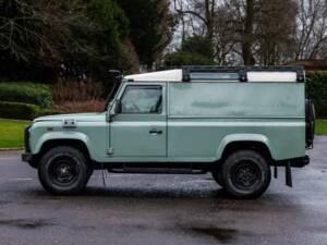 Image 5/20 of Land Rover 90 (1989)