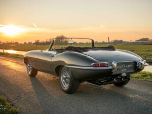 Image 42/50 de Jaguar E-Type 3.8 Flat Floor (1961)