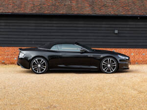 Afbeelding 36/99 van Aston Martin DBS Volante (2012)