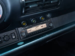 Image 19/45 of Porsche 911 Carrera 2 (1990)