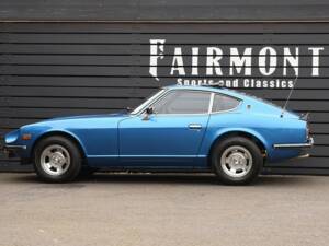 Image 16/40 of Datsun 260 Z (1974)