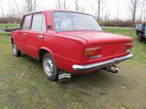 Image 3/35 de Lada 1300 (1979)