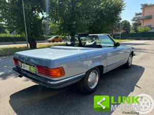 Image 4/10 of Mercedes-Benz 350 SL (1972)