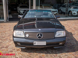 Afbeelding 8/34 van Mercedes-Benz 500 SL (1992)