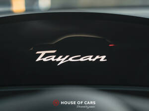 Image 30/47 of Porsche Taycan 4S Sport Turismo (2022)