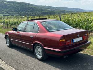 Image 5/51 of BMW 535i (1991)
