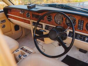 Image 5/8 of Rolls-Royce Silver Spirit (1983)