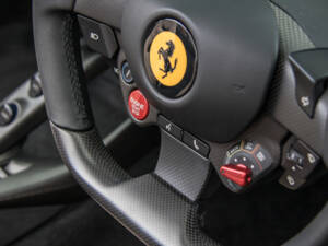 Image 25/28 of Ferrari 812 GTS (2021)