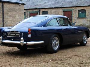 Image 6/19 of Aston Martin DB 5 (1965)