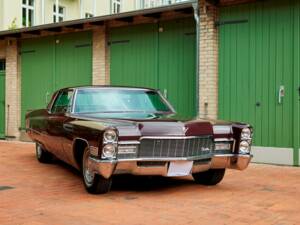 Bild 15/200 von Cadillac Coupe DeVille (1968)
