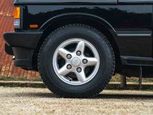 Image 36/38 of Land Rover Range Rover Vogue LSE (1995)