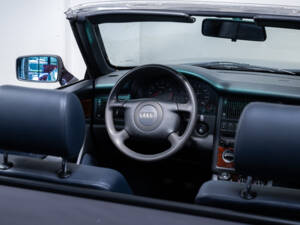 Image 12/38 of Audi Cabriolet 1.8 (1998)