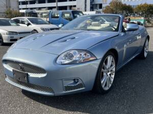 Immagine 4/64 di Jaguar XKR (2008)