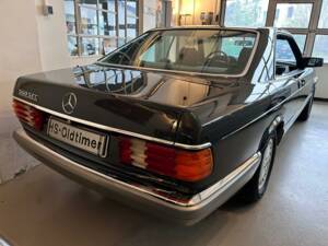 Image 6/24 of Mercedes-Benz 560 SEC (1986)