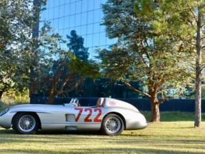 Image 11/51 of Mercedes-Benz 300 SLR (1955)