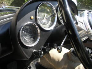Image 20/40 of Alfa Romeo 2000 Spider (1959)
